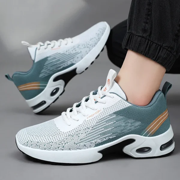 Men's casual sports shoes: Fashionable and versatile, breathable mesh casual sports shoes - Image 4