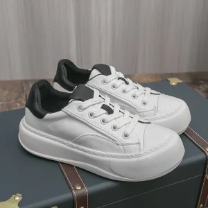 Fashion High Quality Casual Leather Men Board Shoes Thick Bottom Comfy Outdoor Walking Shoes Antiskid Running Lace-Up Shoes